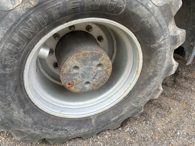 1383248-39 Volvo EW160D med tre skopor & gafflar *Uppdaterad auktion*