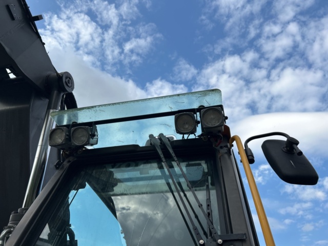 1383248-52 Volvo EW160D med tre skopor & gafflar *Uppdaterad auktion*