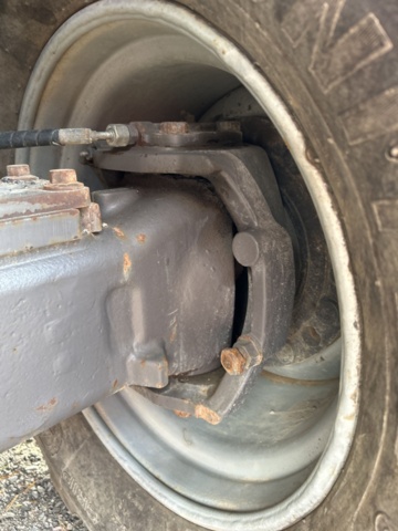 1383248-88 Volvo EW160D med tre skopor & gafflar *Uppdaterad auktion*