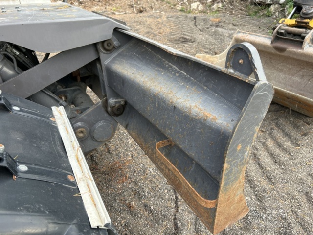 1383248-70 Volvo EW160D med tre skopor & gafflar *Uppdaterad auktion*