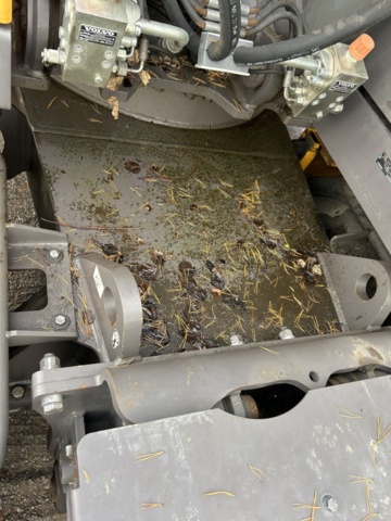 1383248-72 Volvo EW160D med tre skopor & gafflar *Uppdaterad auktion*