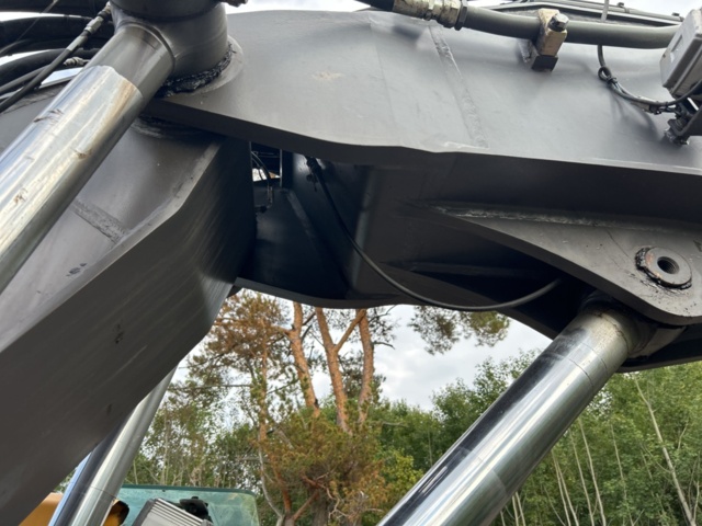 1383248-79 Volvo EW160D med tre skopor & gafflar *Uppdaterad auktion*