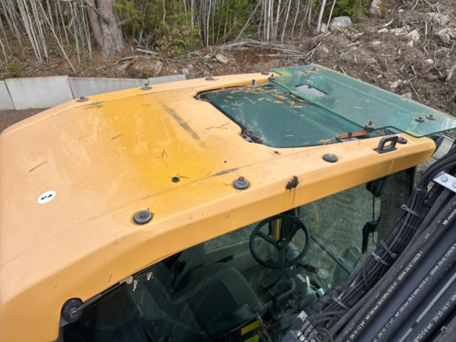 1383248-73 Volvo EW160D med tre skopor & gafflar *Uppdaterad auktion*