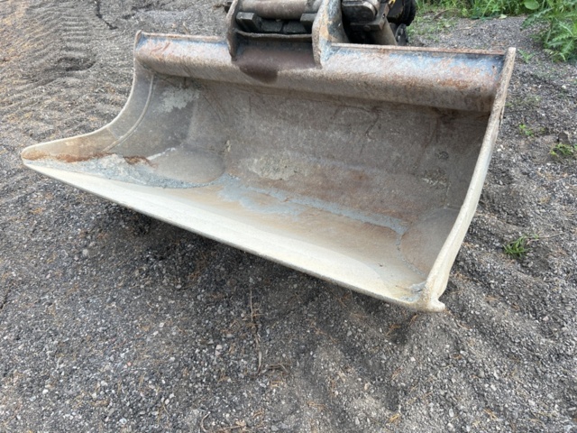 1383248-104 Volvo EW160D med tre skopor & gafflar *Uppdaterad auktion*