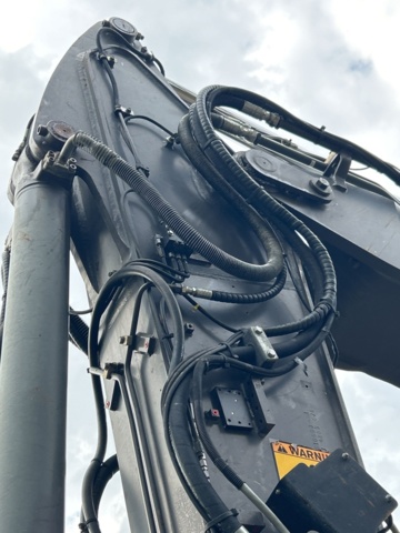 1383248-86 Volvo EW160D med tre skopor & gafflar *Uppdaterad auktion*