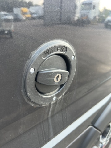 1351315-18 Husbil Fiat Ducato Chausson V697 Road Line -2024