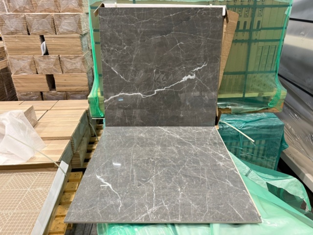 1417536-2 Dark Marble granitkeramik 100kvm, 60x60 cm
