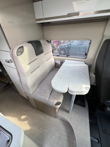 1351315-43 Husbil Fiat Ducato Chausson V697 Road Line -2024