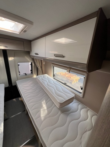 1351315-57 Husbil Fiat Ducato Chausson V697 Road Line -2024