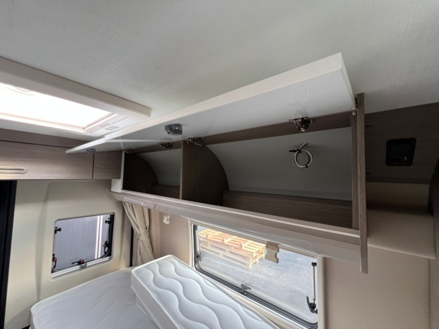 1351315-60 Husbil Fiat Ducato Chausson V697 Road Line -2024