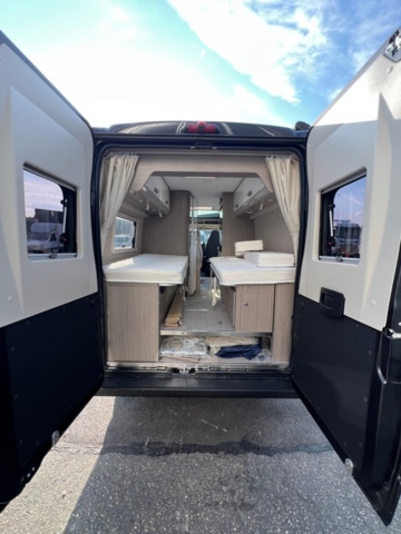 1351315-67 Husbil Fiat Ducato Chausson V697 Road Line -2024