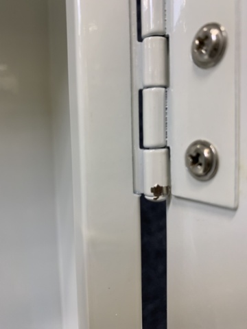 1417781-7 Spegelskåp med belysning