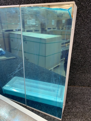 1417791-2 Spegelskåp med belysning