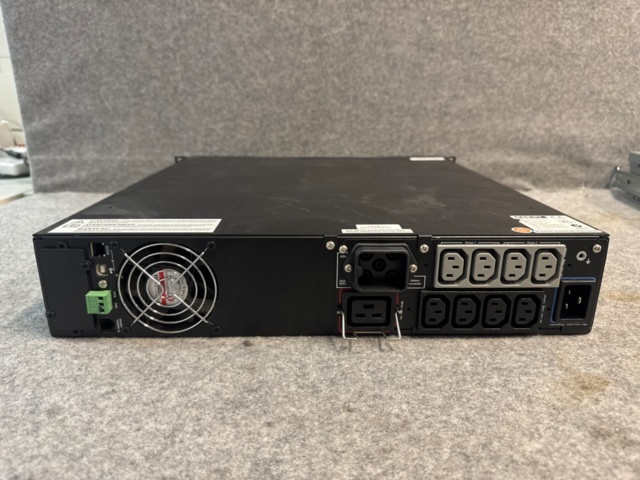 1367065-3 Server och UPS - Hewlett packard enterprise/Eaton