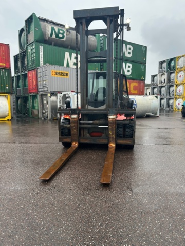 1411361-4 Motviktstruck Linde H 120D