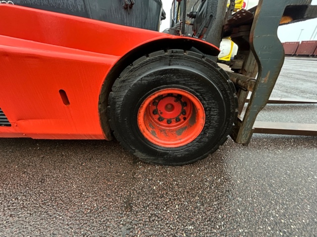 1411361-15 Motviktstruck Linde H 120D