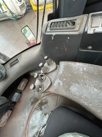 1411361-27 Motviktstruck Linde H 120D