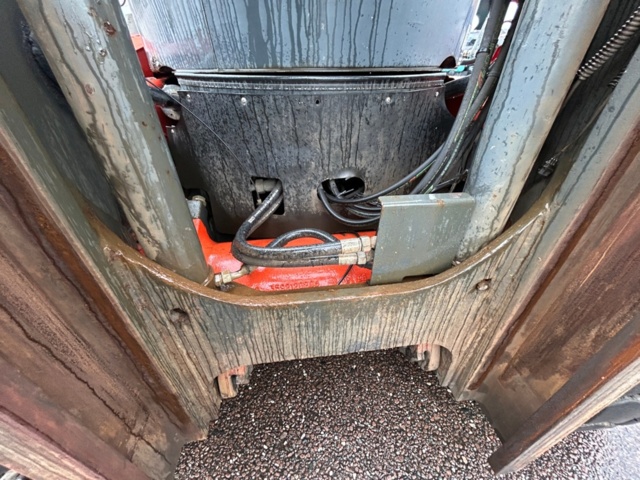 1411361-31 Motviktstruck Linde H 120D