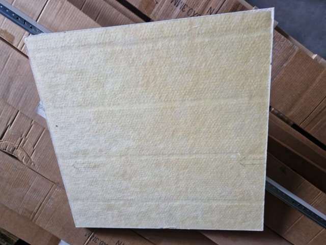 1418227-4 Komplett undertakspaket vit färg med bärverk 80m2