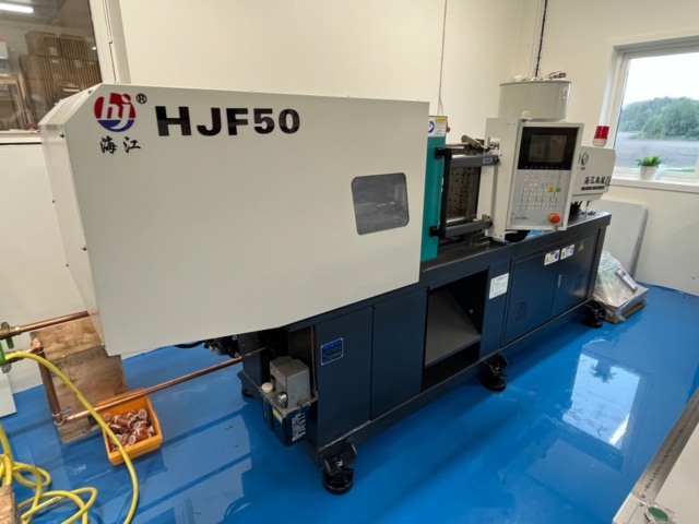 1403491-3 Plastic injection molding machine Haijiang HJF50 -2024