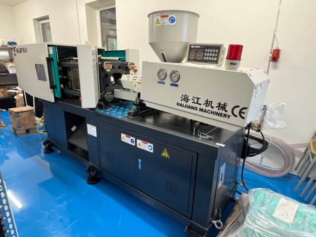 1403491-16 Plastic injection molding machine Haijiang HJF50 -2024