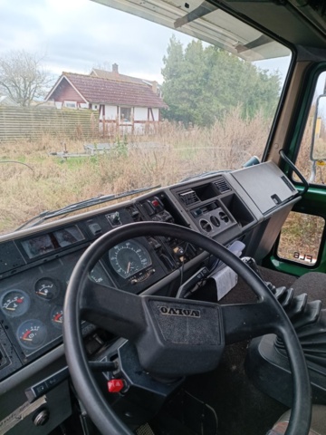 1418555-2 Skåpbil Volvo FL6 4X2 -1997