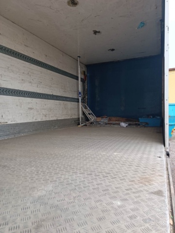 1418555-5 Skåpbil Volvo FL6 4X2 -1997