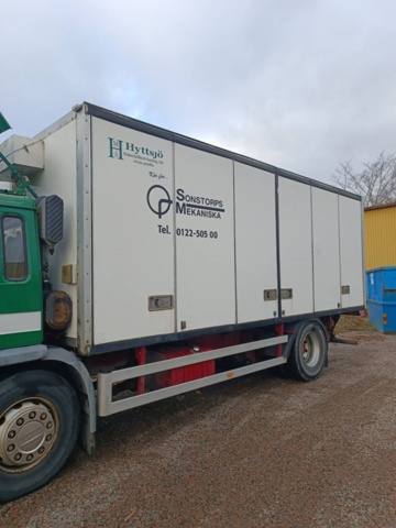 1418555-9 Skåpbil Volvo FL6 4X2 -1997
