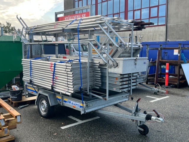 1403515-1 Ställningstrailer - SM Släp med Altrad ställning