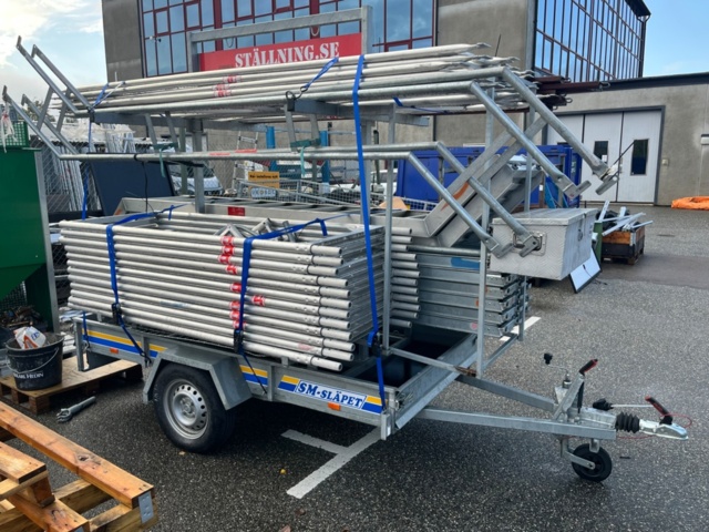 1403515-6 Ställningstrailer - SM Släp med Altrad ställning