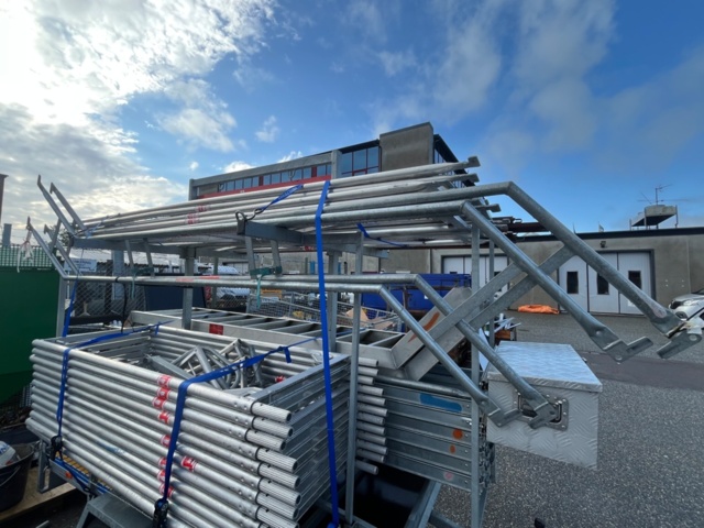 1403515-10 Ställningstrailer - SM Släp med Altrad ställning