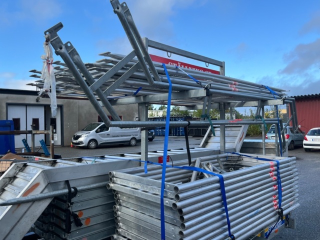 1403515-19 Ställningstrailer - SM Släp med Altrad ställning