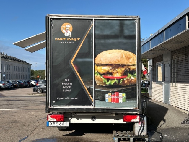 1361224-4 Foodtruck med maskiner och utrustning - Volkswagen Crafter Chassi 35 2.0 TDI -2016