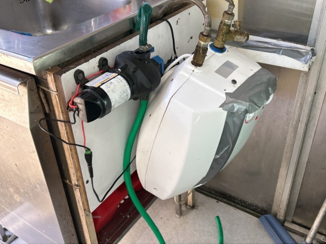 1361224-19 Foodtruck med maskiner och utrustning - Volkswagen Crafter Chassi 35 2.0 TDI -2016