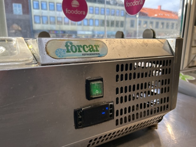 1361224-24 Foodtruck med maskiner och utrustning - Volkswagen Crafter Chassi 35 2.0 TDI -2016