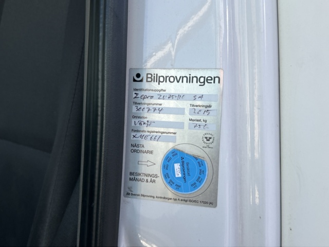 1361224-50 Foodtruck med maskiner och utrustning - Volkswagen Crafter Chassi 35 2.0 TDI -2016