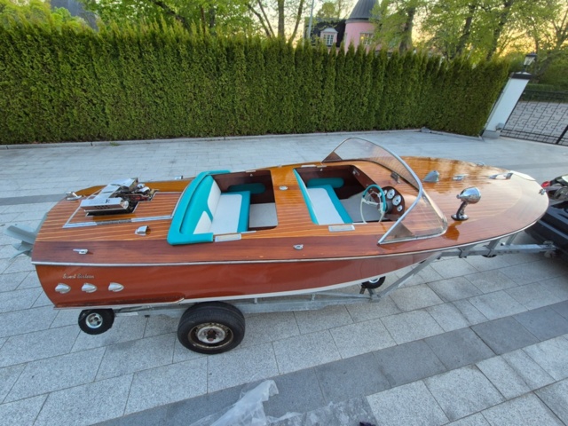 1418917-1 Sweet Sixteen 1962 med Inombordsmotor & båtvagn Repobjekt