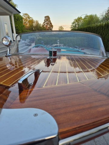 1418917-7 Sweet Sixteen 1962 med Inombordsmotor & båtvagn Repobjekt