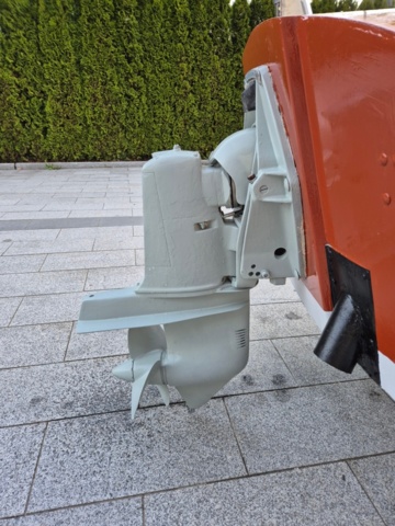 1418917-24 Sweet Sixteen 1962 med Inombordsmotor & båtvagn Repobjekt