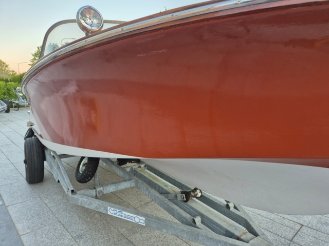 1418917-28 Sweet Sixteen 1962 med Inombordsmotor & båtvagn Repobjekt