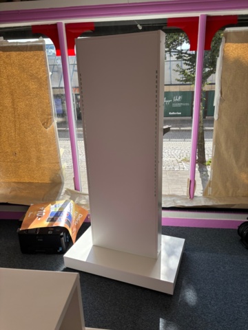 1372456-3 Dubbelsidig displaystativ för hyllmontering