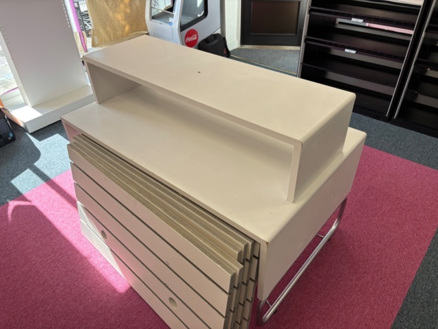 1372457-1 Butiksbord med hyllplan och utdragslåda