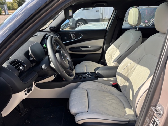 1418842-8 Mini Cooper Clubman (Fransk reg, saknar nyckel) UPPDATERAD