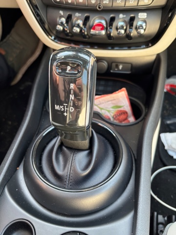 1418842-11 Mini Cooper Clubman (Fransk reg, saknar nyckel) UPPDATERAD