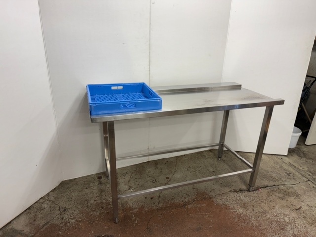 1176513-2 Utmatningsbänk vänster/höger, ca 155x70x90 cm