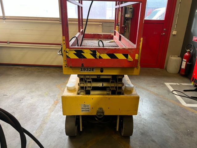 1419235-4 Saxlift JLG 1932 E