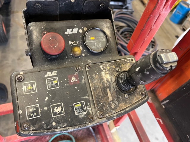 1419235-16 Saxlift JLG 1932 E