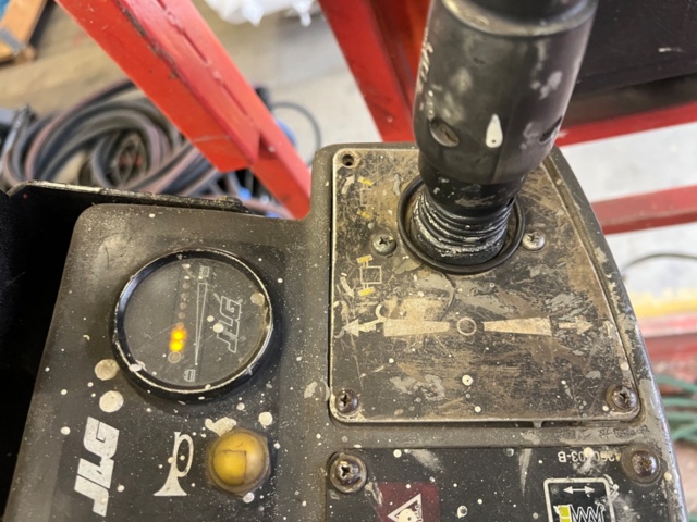 1419235-17 Saxlift JLG 1932 E