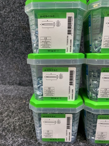 1418511-5 9 st Förpackningar Montageskruv, Essve