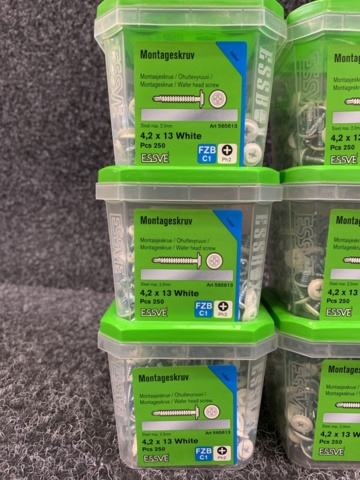 1418512-2 9 pcs. Packages Mounting screw 4.2x13mm, Essve